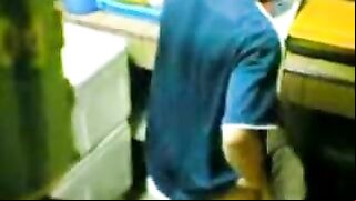 Amateur hidden cam catches Arab mom cheating with the other guy