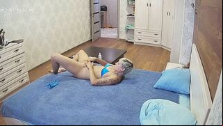 He caught sister playing with herself and he wanted to flirt and fuck her